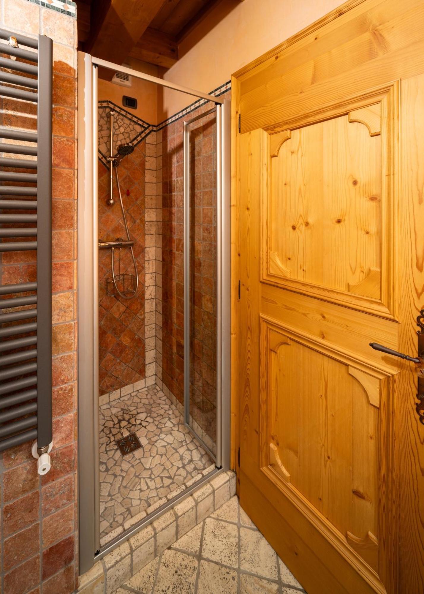 Апартаменты Casa Monica Ledro Attico Меццолаго Экстерьер фото